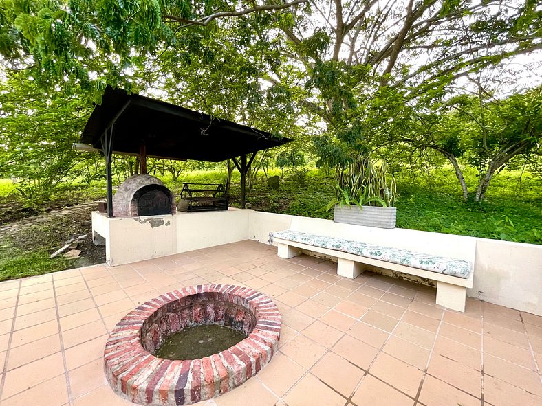 Anapoima Casa Finca Pool, Jacuzzi, Golf and Tennis